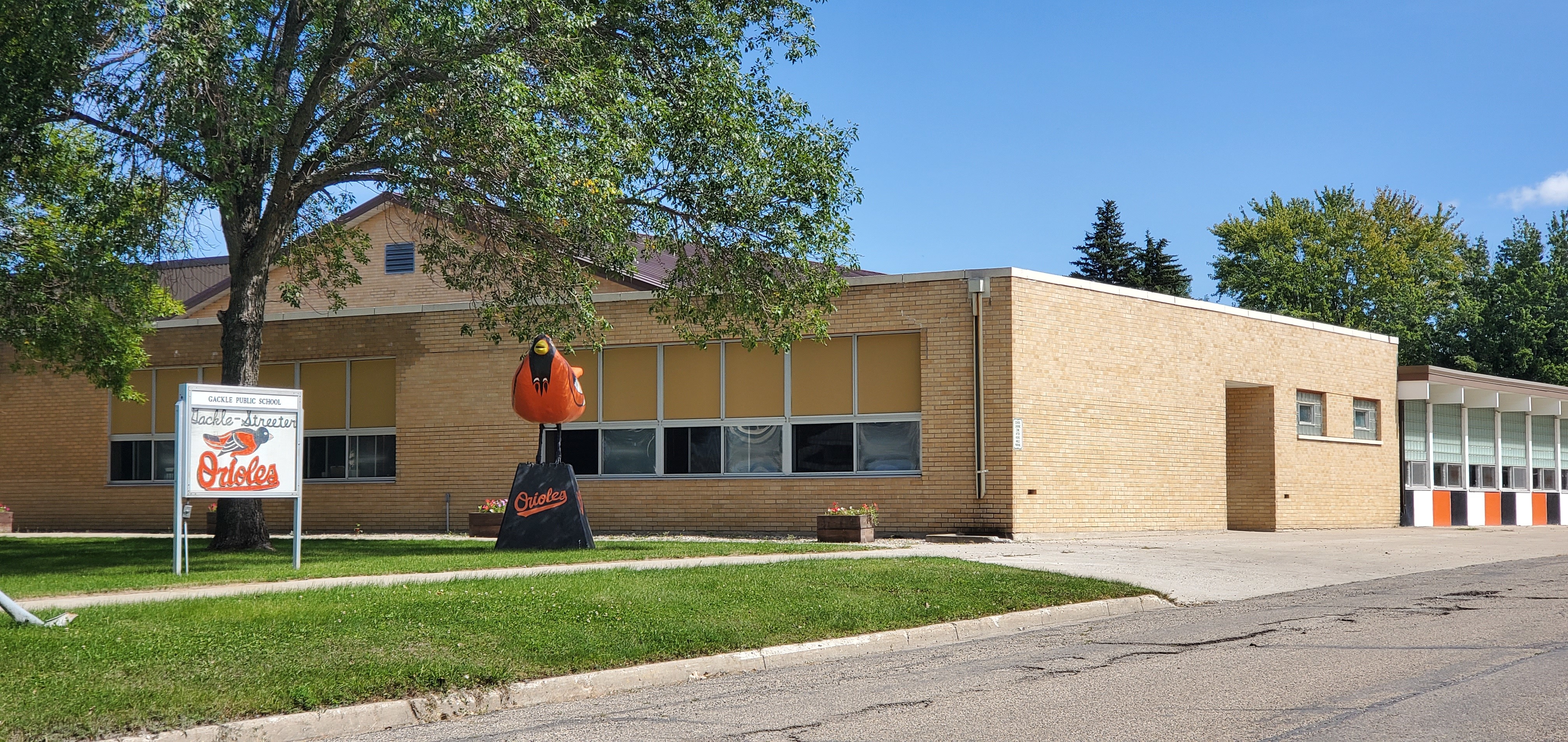 Gackle Streeter Public School